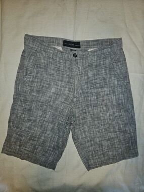 PD&C Men’s Gray Plaid Flat-Front Shorts